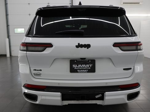 Used 2025 Jeep Grand Cherokee L Summit AWD/4WD image 45