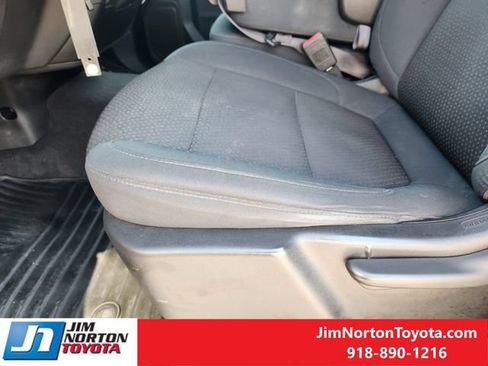 Used 2020 Chevrolet Silverado 1500 Custom Trail Boss w/ Custom Convenience Package AWD/4WD image 25