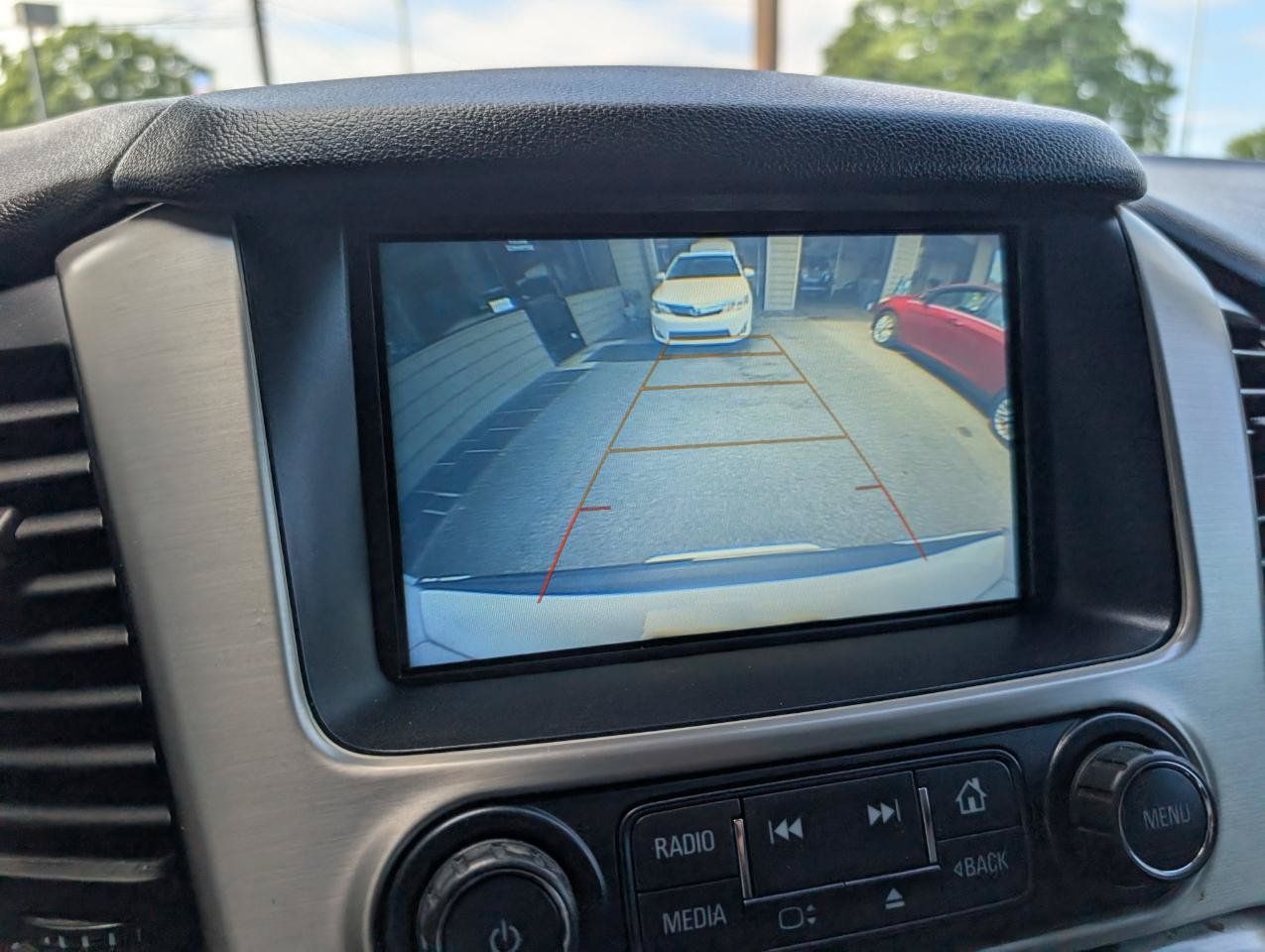 Used 2019 GMC Yukon XL Denali w/ Open Road Package RWD image 16