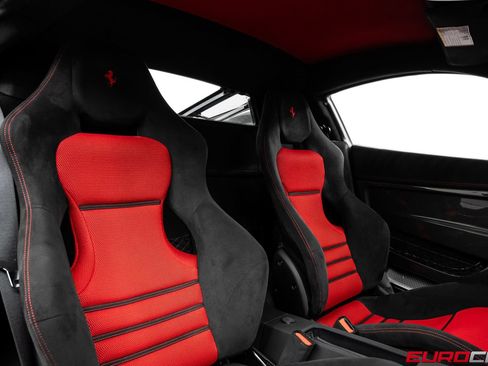 Used 2015 Ferrari 458 Speciale Coupe RWD image 44