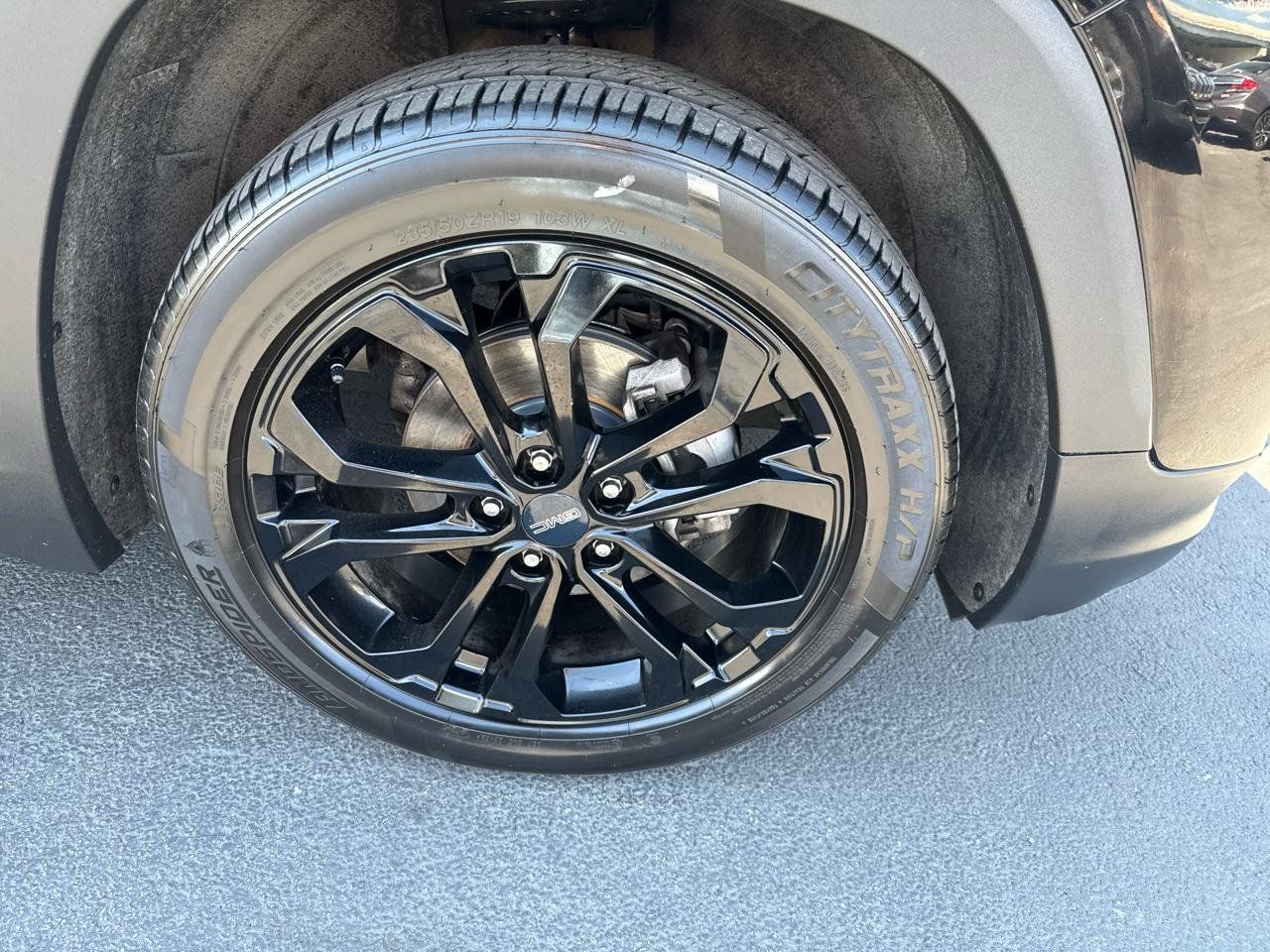 Used 2019 GMC Terrain SLE w/ Driver Convenience Package AWD/4WD image 30