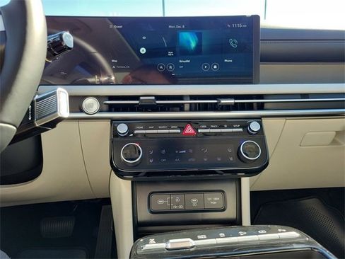 New 2026 Hyundai Tucson Limited image 13