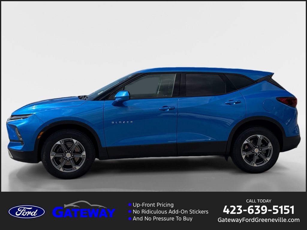 Used 2024 Chevrolet Blazer LT AWD/4WD image 1