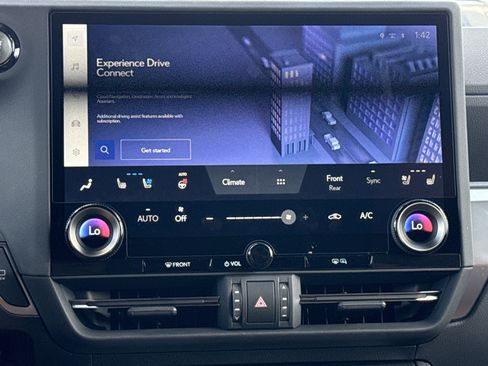 Used 2026 Lexus GX 550 w/ Accessory Package (2T) AWD/4WD image 24