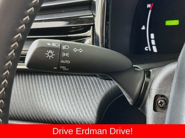 Used 2026 Toyota Camry SE FWD image 15