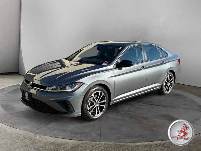 Used 2025 Volkswagen Jetta Sport FWD image 3