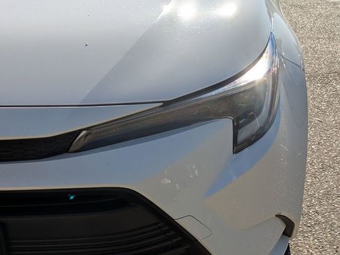 Used 2025 Toyota Corolla XLE image 10