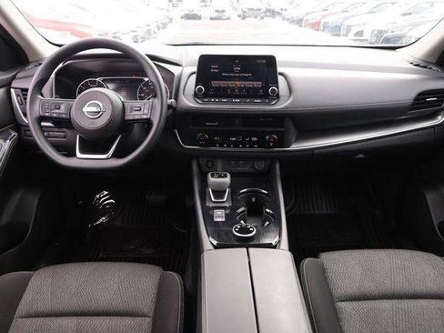 Used 2024 Nissan Rogue SV image 21