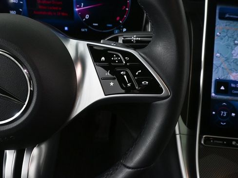 Certified 2023 Mercedes-Benz GLC 300 GLC 300 image 11