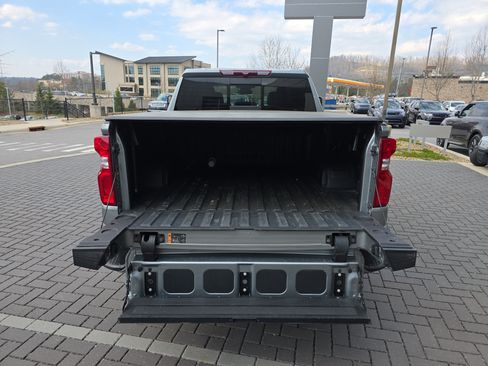 Used 2024 Chevrolet Silverado 1500 High Country w/ High Country Premium Package image 7