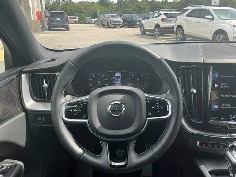 Used 2021 Volvo XC60 T6 R-Design w/ Advanced Package AWD/4WD image 21