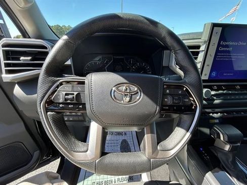 Used 2023 Toyota Tundra Limited image 12