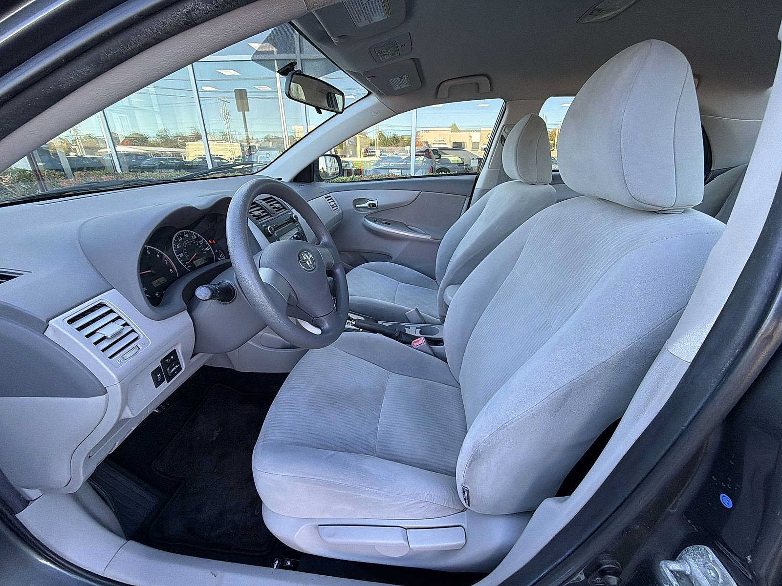 Used 2010 Toyota Corolla LE FWD image 10