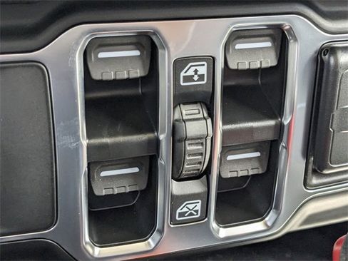 New 2025 Jeep Gladiator Sport image 23