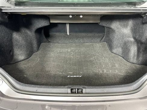 Used 2015 Toyota Camry LE FWD image 29
