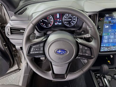 Used 2026 Subaru Forester Premium AWD/4WD image 3