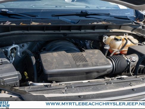 Used 2023 Chevrolet Suburban LT image 31