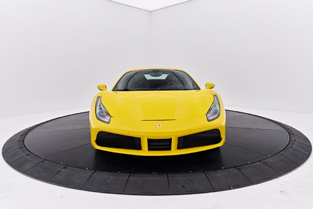 Used 2017 Ferrari 488 GTB RWD image 18