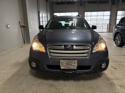 Used 2014 Subaru Outback 2.5i w/ Alloy Wheel Package