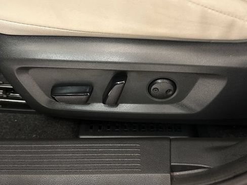 Used 2023 Nissan Rogue SV w/ SV Premium B Package FWD image 21