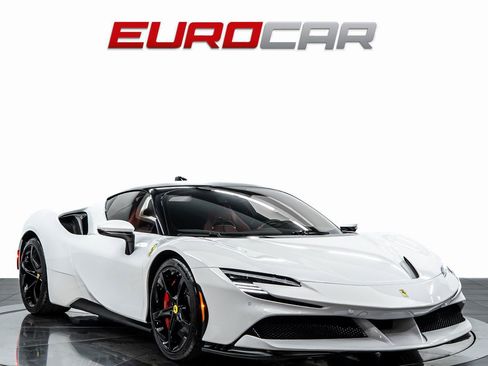 Used 2022 Ferrari SF90 Stradale image 7