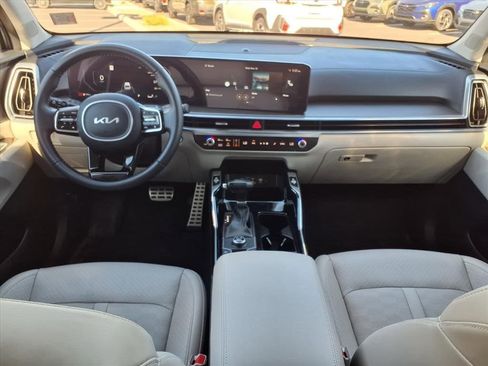 Used 2024 Kia Sorento SX image 2