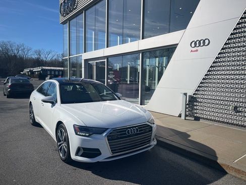Used 2023 Audi A6 2.0T Premium w/ Convenience Package image 2