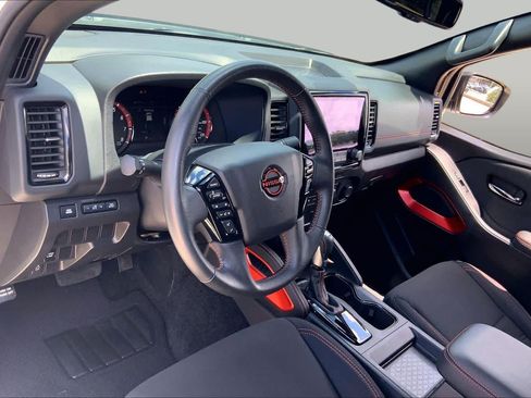 Used 2024 Nissan Frontier Pro-X RWD image 18