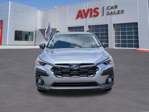 Used 2025 Subaru Crosstrek 2.0i Premium AWD/4WD image 2