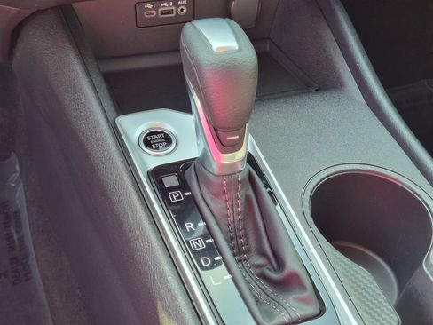 Used 2025 Nissan Altima 2.5 SV FWD image 19