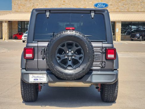 Used 2021 Jeep Wrangler Unlimited Sport AWD/4WD image 8