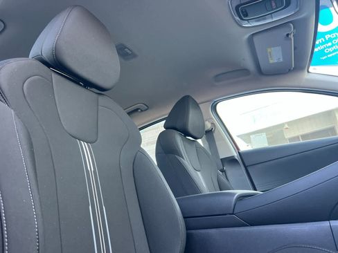 New 2026 Hyundai Elantra Blue image 17