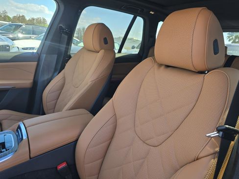 New 2026 BMW X5 sDrive40i image 17