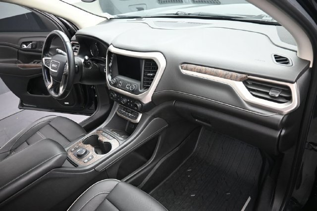 Used 2020 GMC Acadia Denali AWD/4WD image 29