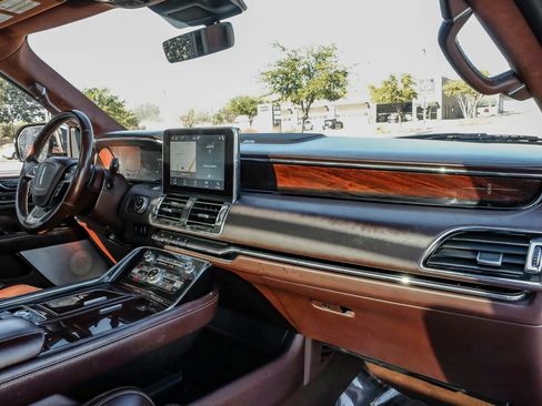 Used 2019 Lincoln Navigator Black Label w/ Cargo Package image 11