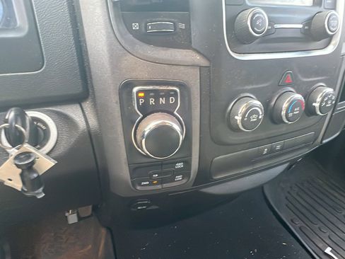 Used 2018 RAM 1500 Express w/ Express Value Package image 29