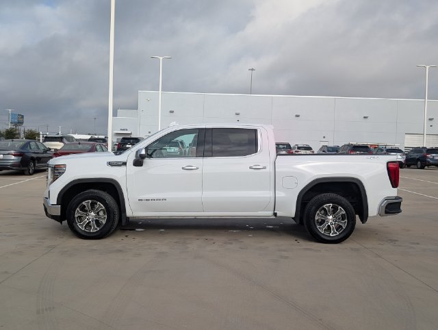 Used 2026 GMC Sierra 1500 SLT AWD/4WD image 3