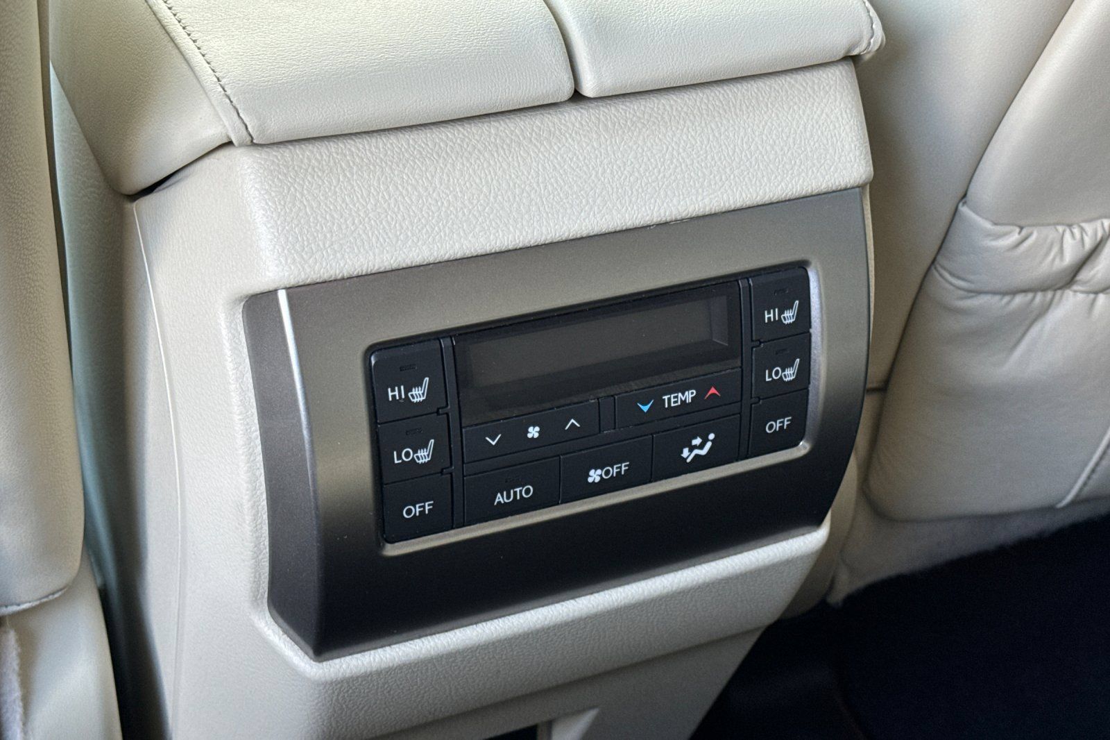 Used 2023 Lexus GX 460 Premium w/ Premium Plus Package AWD/4WD image 13