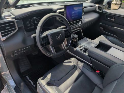 Used 2026 Toyota Sequoia Platinum AWD/4WD image 16