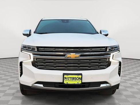 Used 2023 Chevrolet Suburban Premier image 2