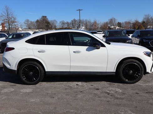 Used 2024 Mercedes-Benz GLC 300 4MATIC w/ AMG Line image 4