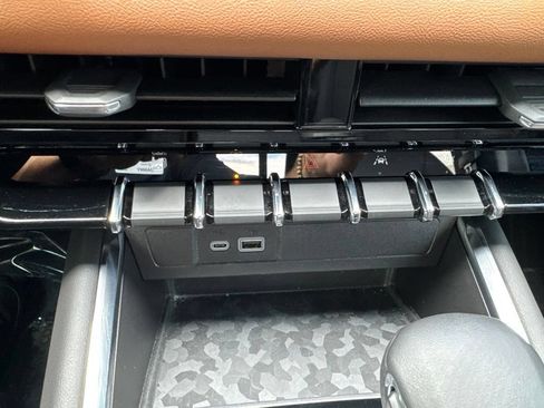 Used 2024 GMC Canyon AT4 w/ LPO, Skid Plate Package AWD/4WD image 16