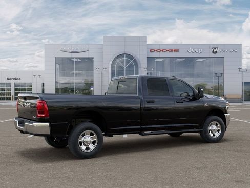 New 2026 RAM 2500 Tradesman AWD/4WD image 4