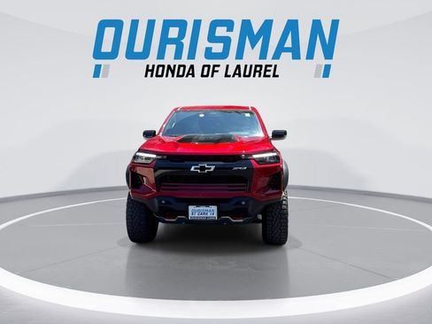 Used 2024 Chevrolet Colorado ZR2 w/ Safety Package AWD/4WD image 3