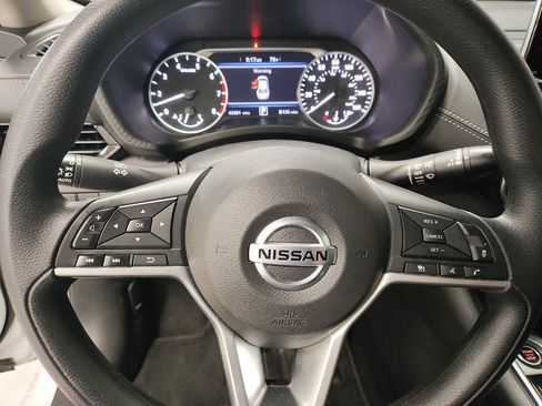 Used 2023 Nissan Sentra SV image 28