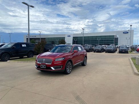 Used 2020 Lincoln Nautilus Reserve w/ Equipment Group 201A FWD image 10