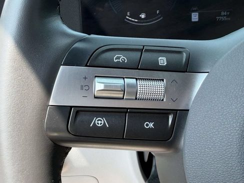 Certified 2025 Hyundai Kona SEL AWD/4WD image 22