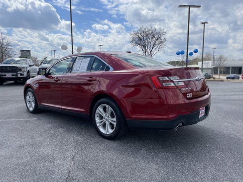 Used 2017 Ford Taurus SEL w/ Equipment Group 201A image 8