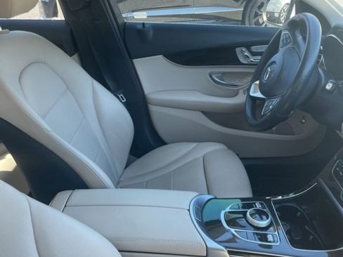 Used 2018 Mercedes-Benz C 300 Sedan image 8