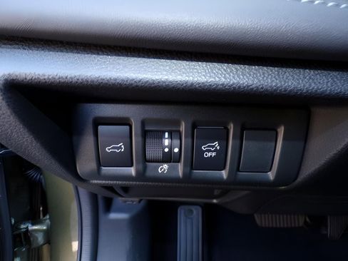 Certified 2025 Subaru Outback Limited image 22